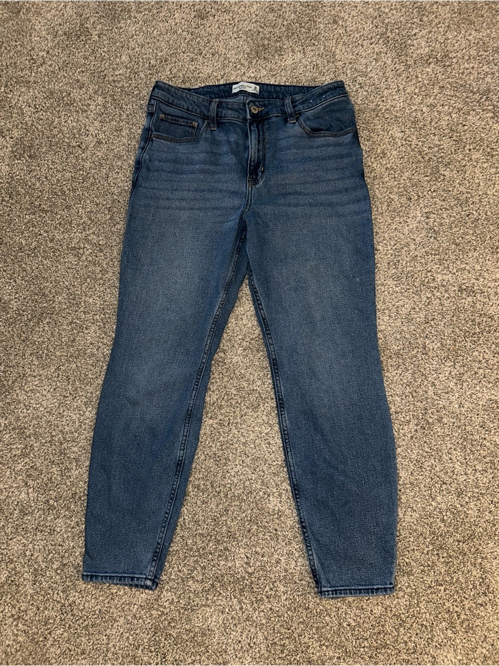 Abercrombie & Fitch Women's Skinny Jeans in Dark Blue